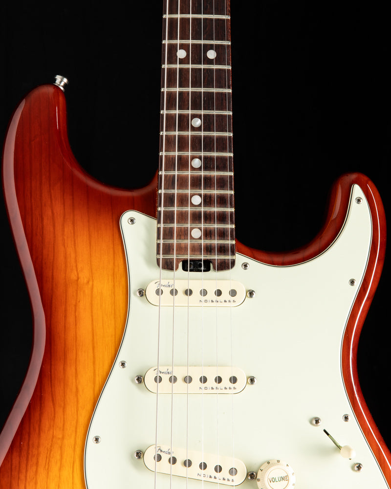 Used Fender American Elite Stratocaster Sienna Sunburst