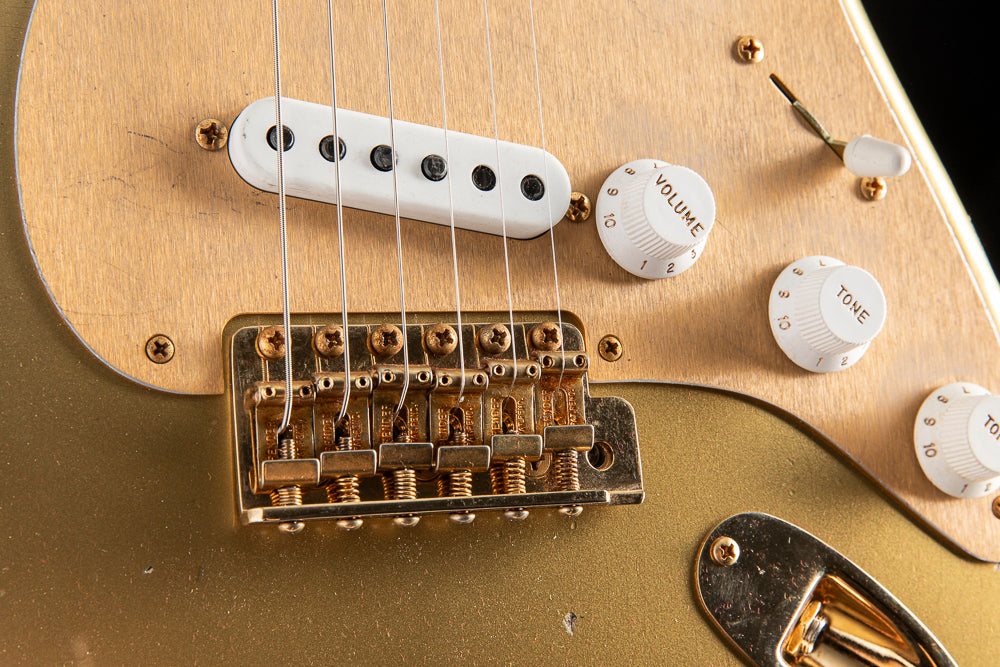 FenderCSBoneToneStratHLEGoldCZ