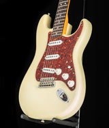 Used Fender Custom Shop Custom 1966 Stratocaster Relic White