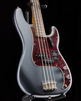 Fender Limited Edition Vintera II Road Worn ‘60s Precision Bass Charcoal Frost Metallic