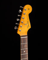 Fender Limited Edition Vintera II Road Worn 60's Stratocaster 3-Color Sunburst