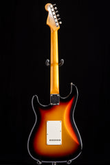 Fender Limited Edition Vintera II Road Worn 60's Stratocaster 3-Color Sunburst