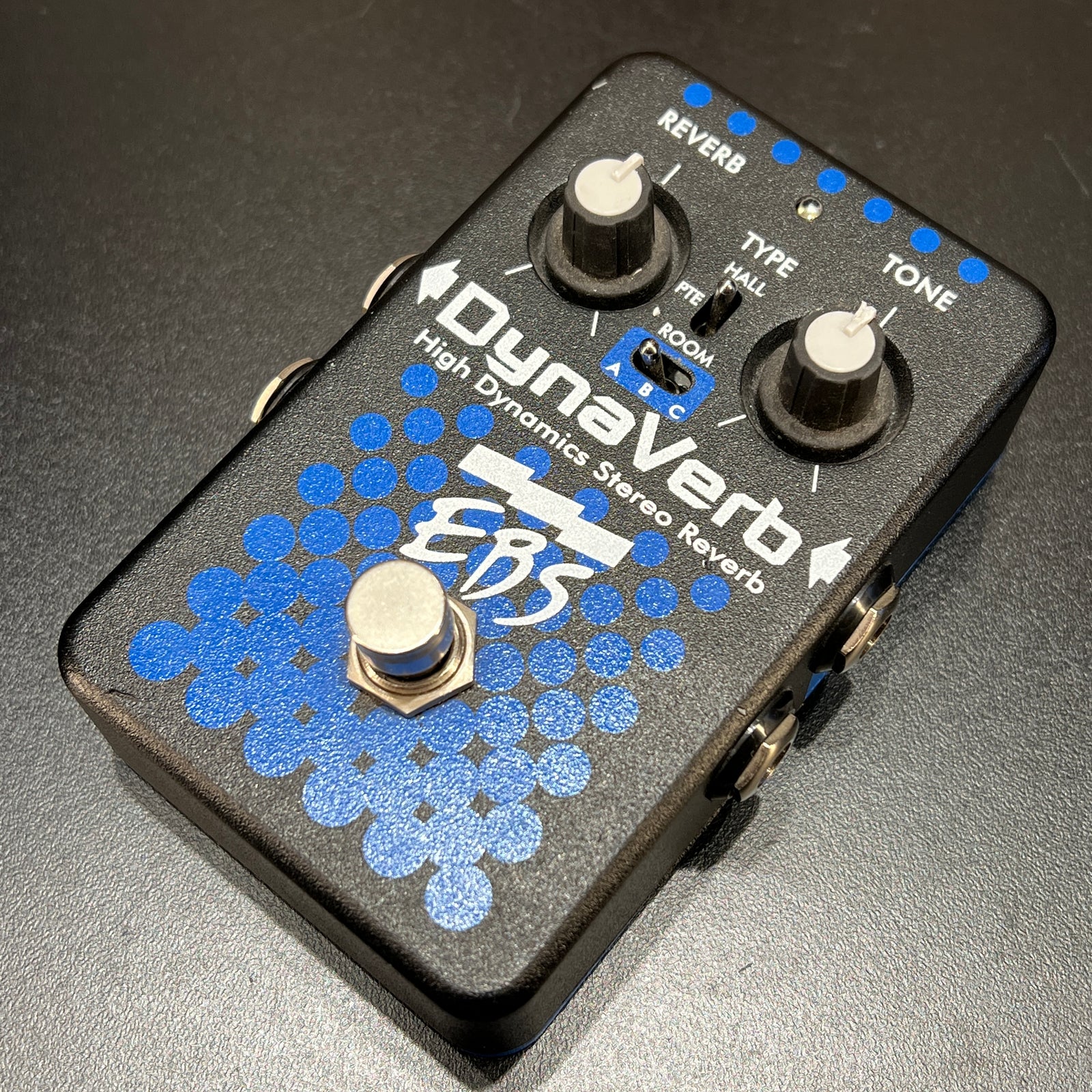 stereo reverb pedal Used EBS DynaVerb High Dynamics Stereo Reverb