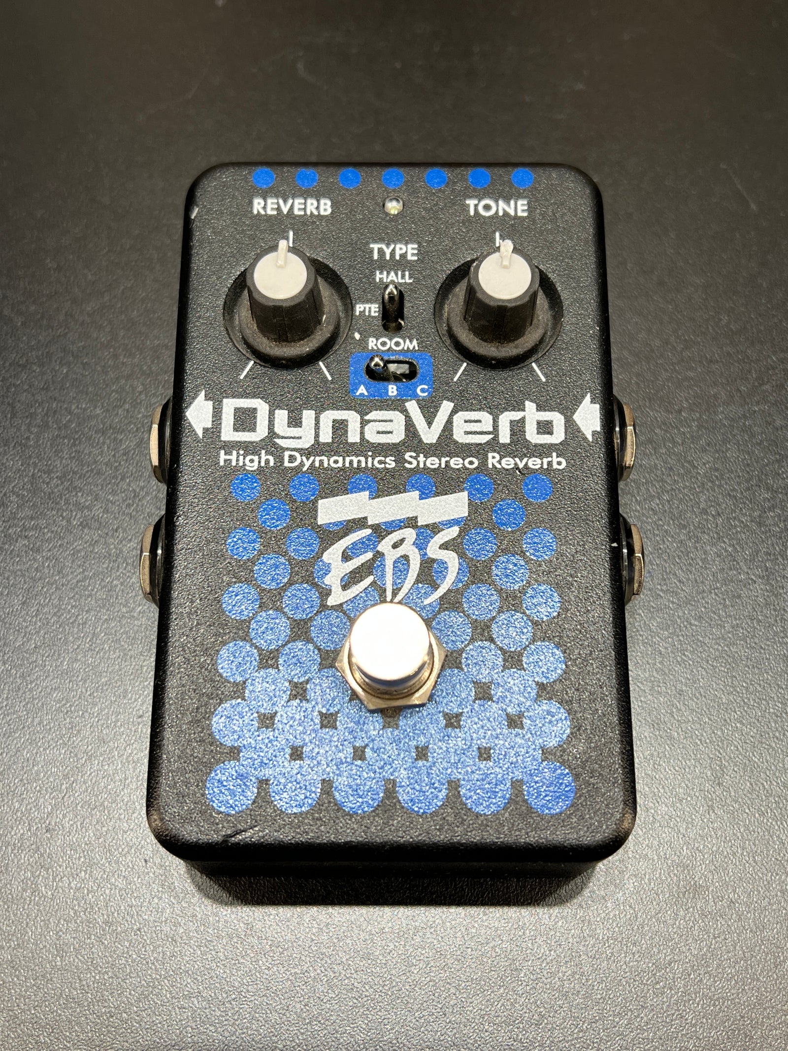 EBS DynaVerb ステレオリバーブエフェクター EBS DynaVerb ステレオリバーブエフェクター EBSのDynaVerbにLimited