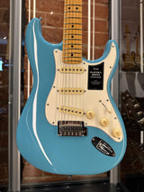 Fender Player II Stratocaster Aquatone Blue w/Gator Gigbag