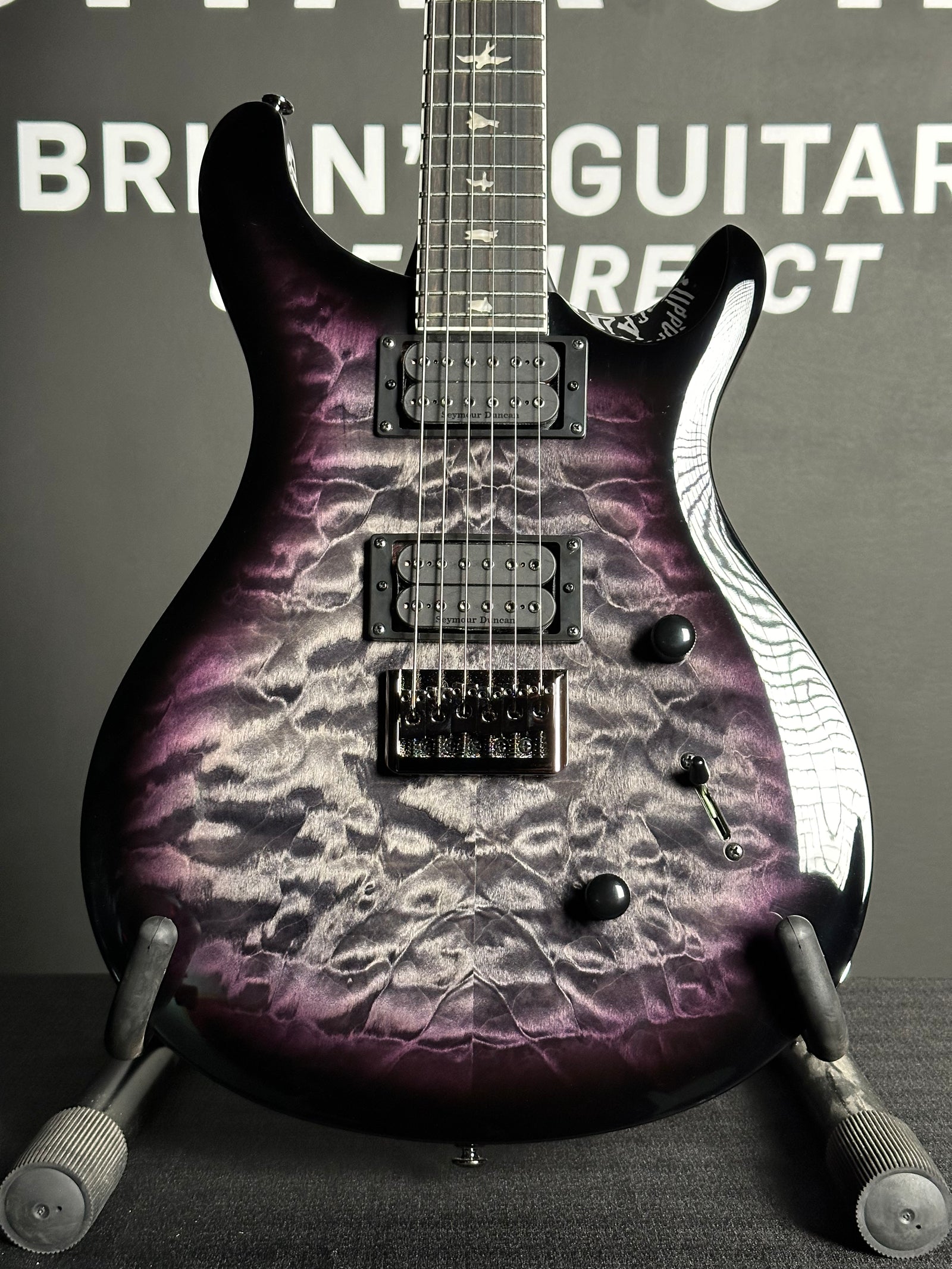 Used Gibson Les Paul Classic Electric Guitar - Smokehouse Burst