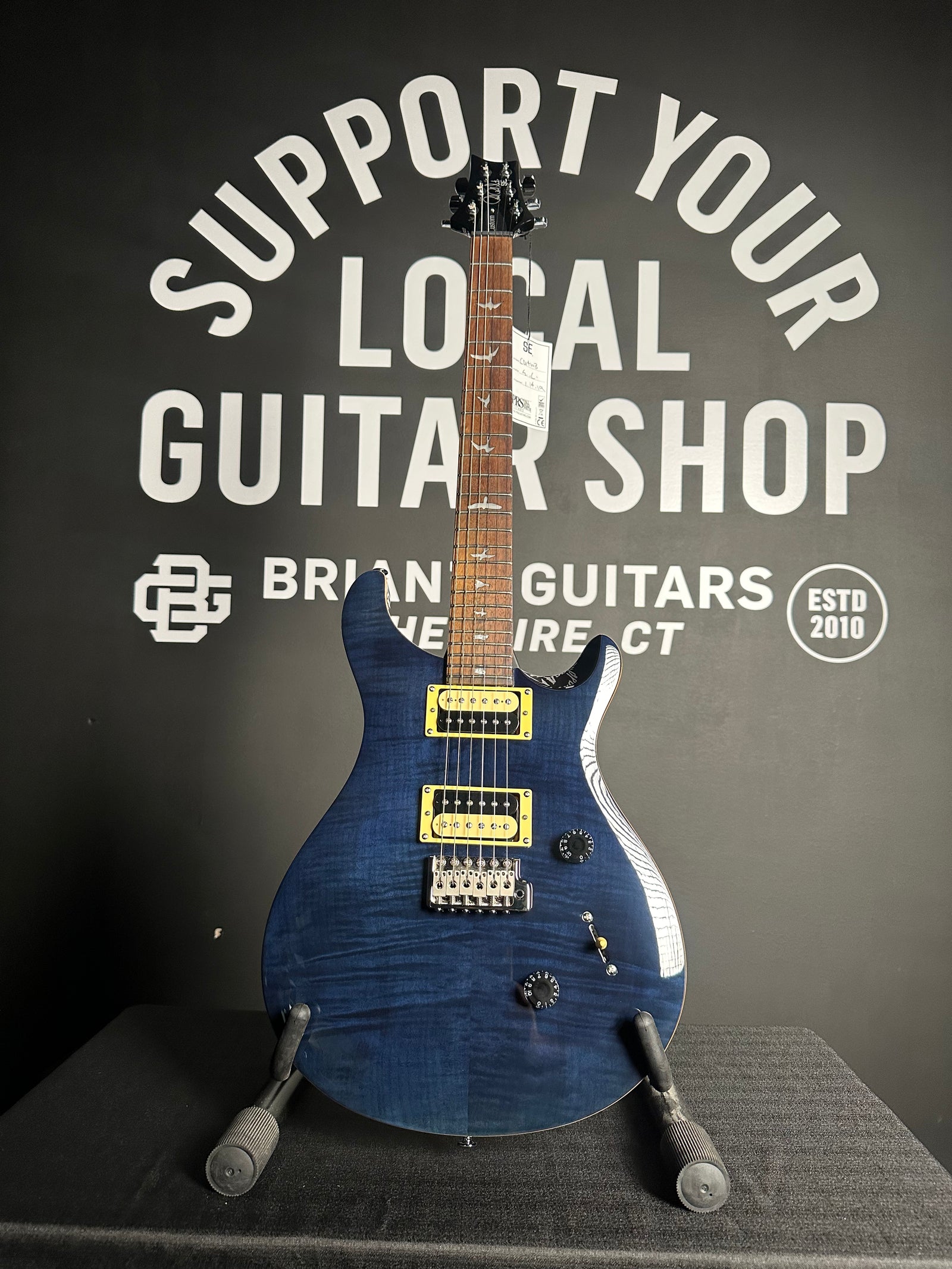Used Gibson Les Paul Classic Electric Guitar - Smokehouse Burst