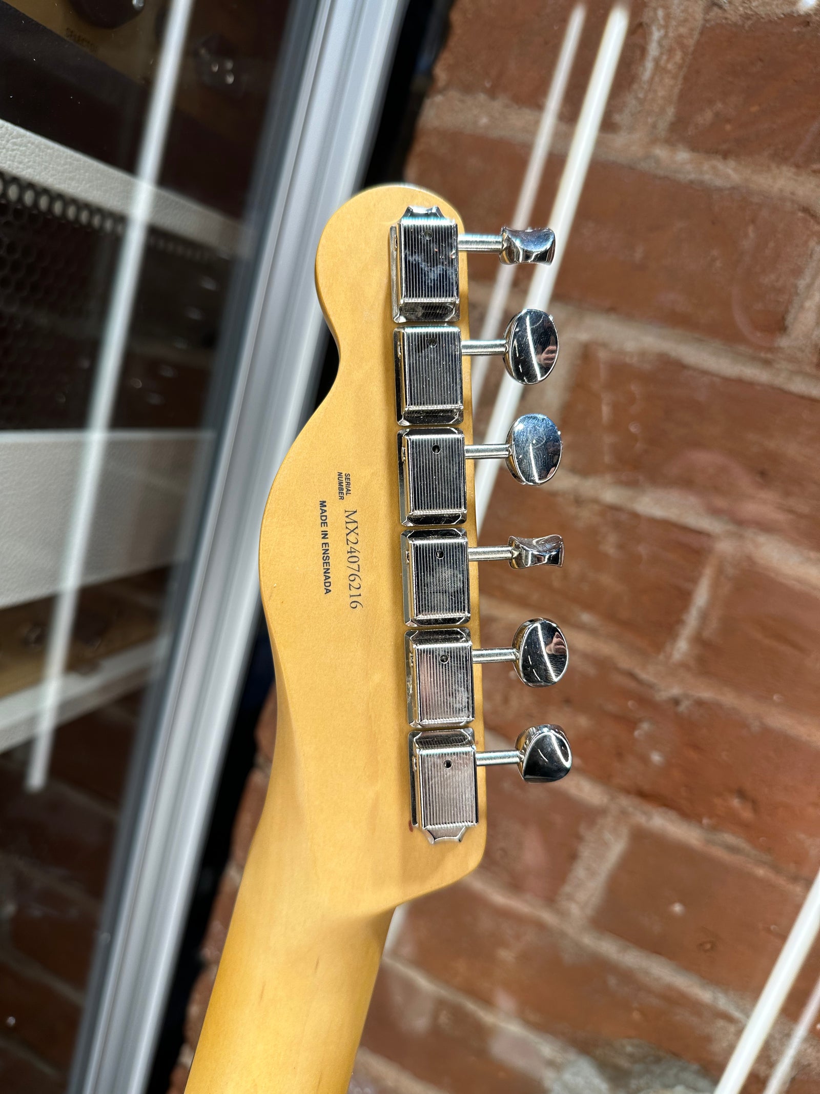 [Igor Giera]Fender Telecaster ホワイト Fender Vintera 50's Stratocaster Sonic Blue | Sonic Blue Fender