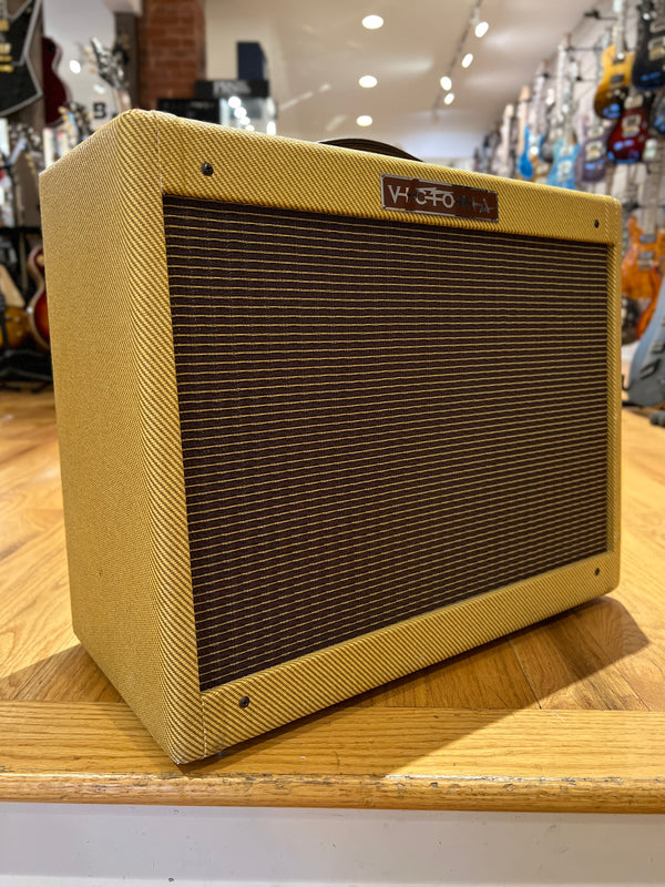 Used Victoria Ivy League Combo