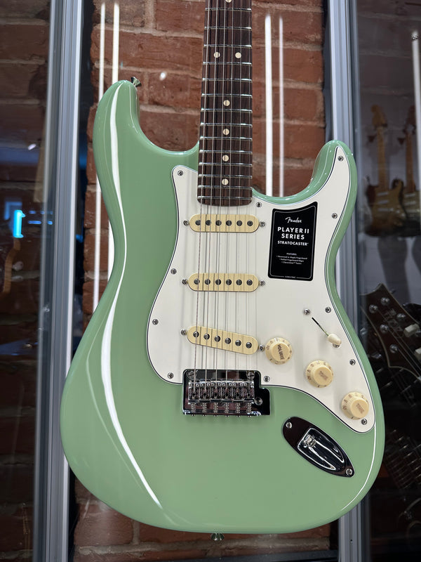 Fender Player II Stratocaster Birch Green w/Gator Gigbag