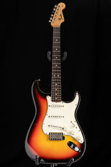 1965 Fender Stratocaster 3 Tone Sunburst