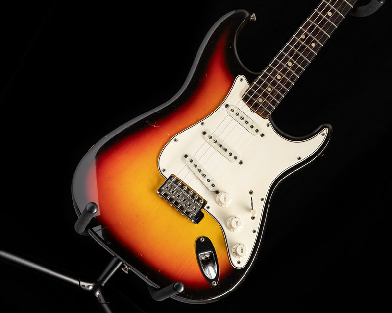 1965 Fender Stratocaster 3 Tone Sunburst