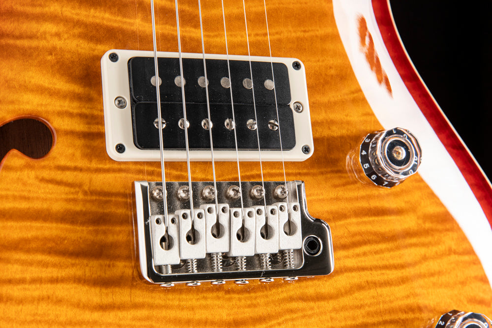 Paul Reed Smith CE 24 Semi-Hollow Black Amber | PRS Electric Guitar