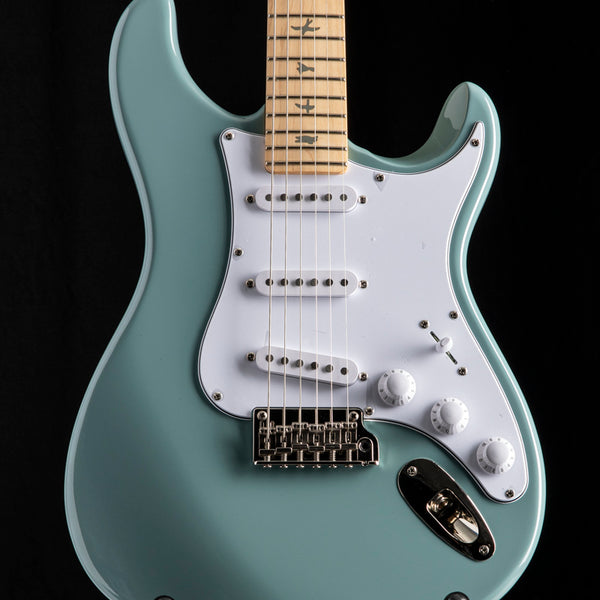 【パーツ交換済】PRS SE/ Silversky Stone blue PRS SE Silver Sky Stone Blue – Ish Guitars