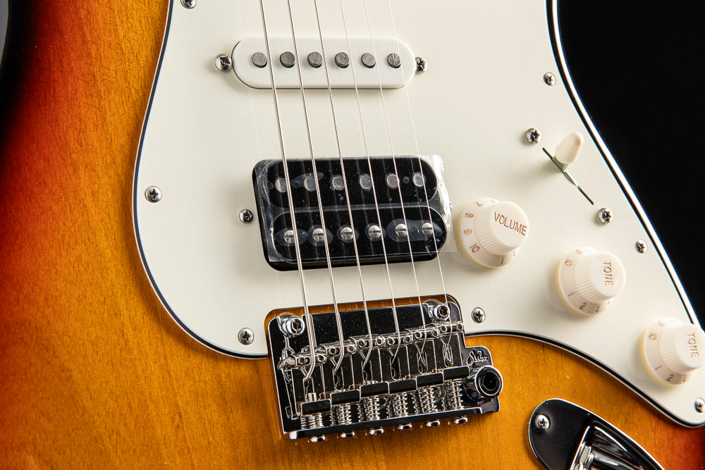 Suhr Classic S Antique 3 Tone Burst