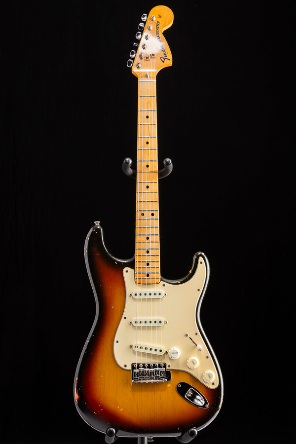 Fender Stratocaster　73〜74年　アルダー 1974 Fender Stratocaster 3-Color Sunburst - Brian's Guitars