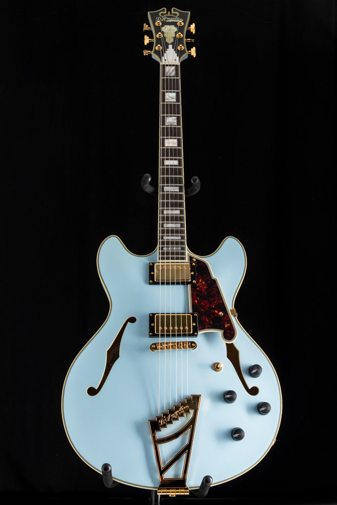 Used D'Angelico Deluxe DC Matte Powder Blue