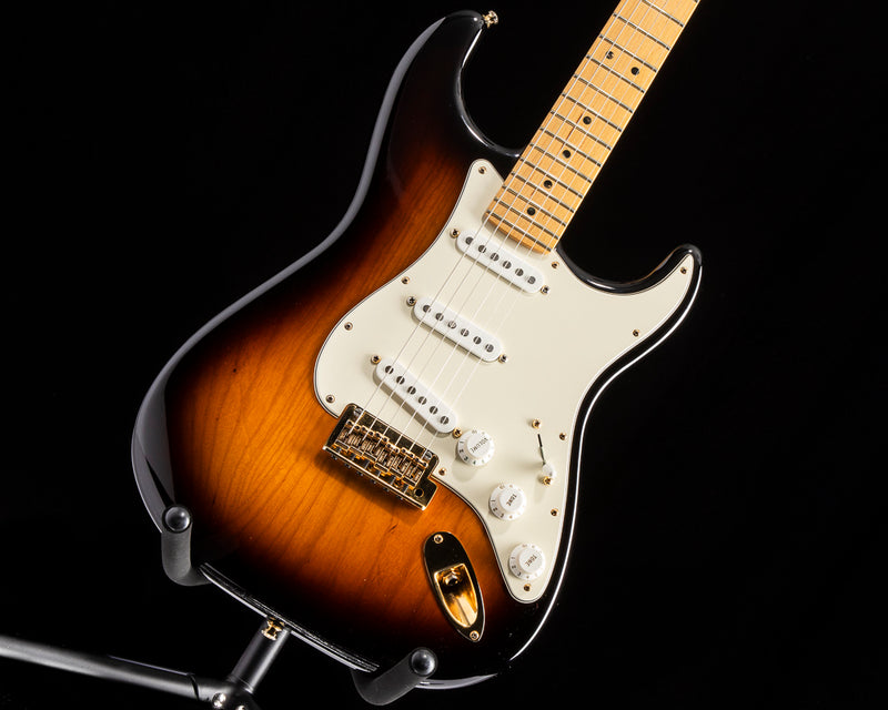 Used Fender 60th Anniversary Commemorative Stratocaster 2-Color Sunbur
