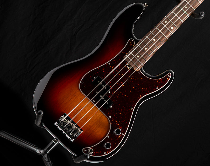 Used Fender American Professional Precision Bass 3-Color Sunburst