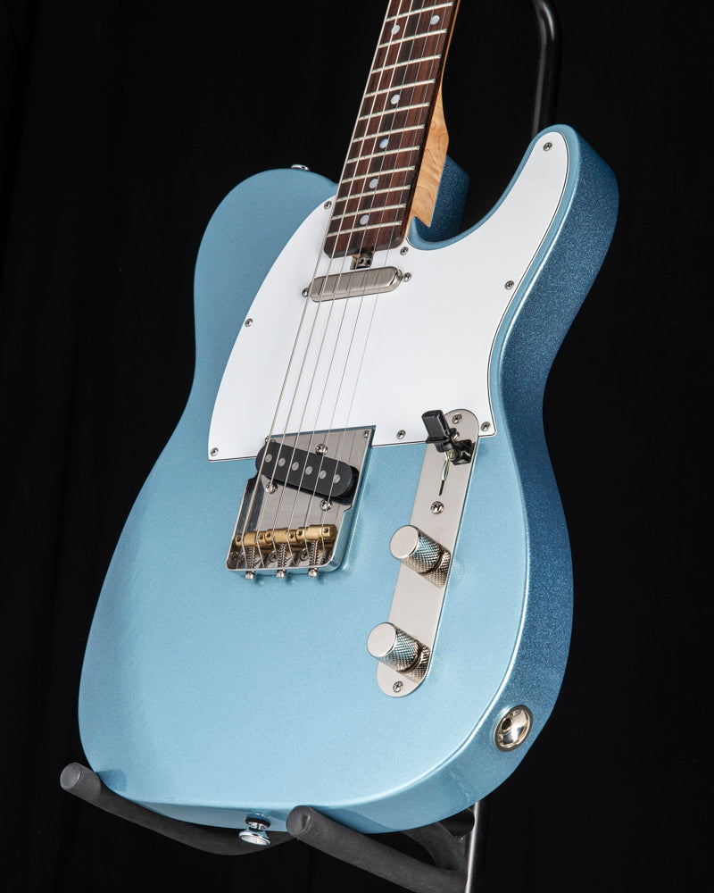 Used Larrivée Baker T Classic Ice Blue Metallic