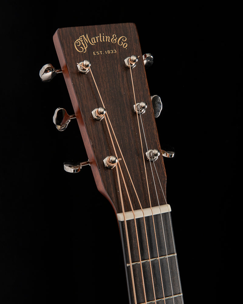 Used Martin 00-18 Standard