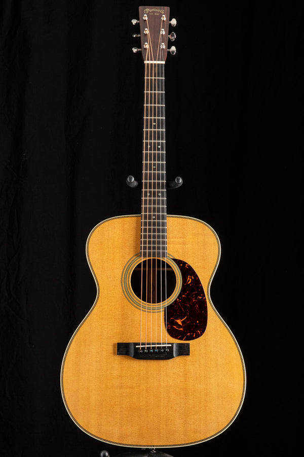 Used Martin 000-28 Standard