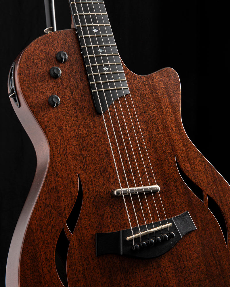 Used Taylor T5z Classic Mahogany
