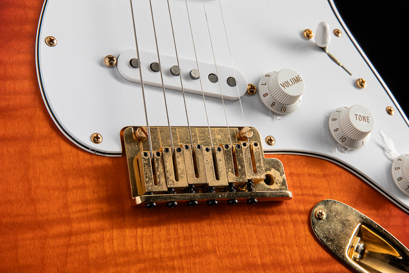 Used Fender 50th Anniversary American Standard Stratocaster 2-Tone Sunburst Limited Edition