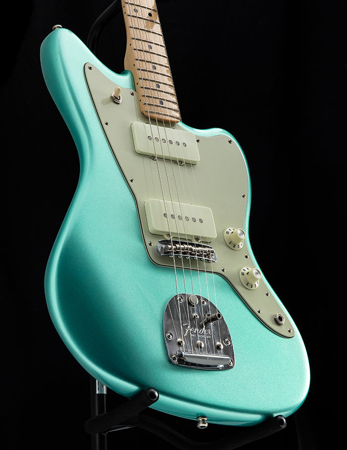 Used Fender American Professional Jazzmaster Mystic Seafoam Used Fender American Professional Jazzmaster Mystic Seafoam