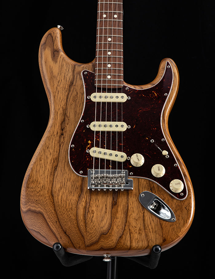 Used Fender American Professional Stratocaster Ash With Rosewood Neck