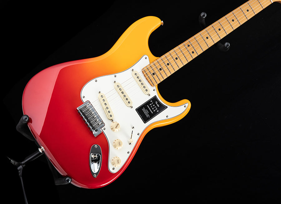 Fender Player Plus Stratocaster Tequila Sunrise