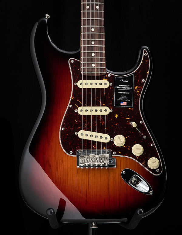 Fender American Professional II Stratocaster 3 Color Sunburst