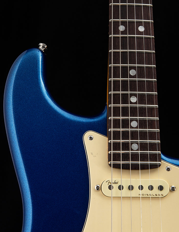 Fender American Ultra Stratocaster Cobra Blue | Blue