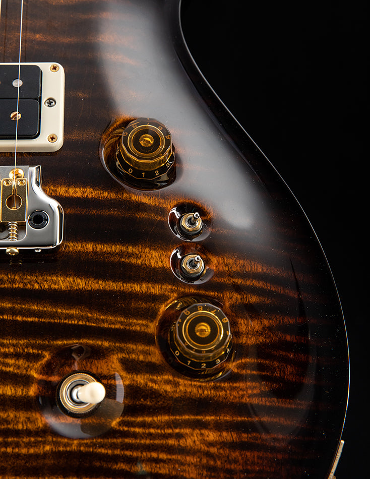 Paul Reed Smith 35th Anniversary Custom 24 Black Gold Burst 10 Top