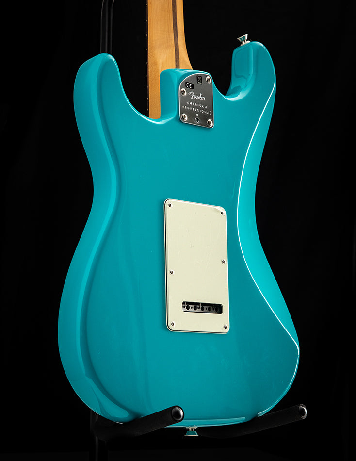 Fender American Professional II Stratocaster Miami Blue, Maple Fingerboard