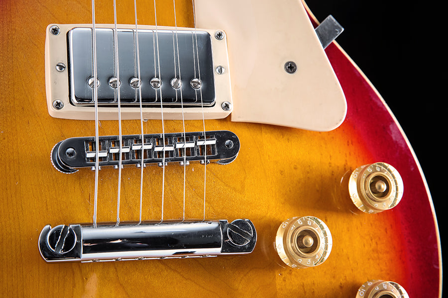 Used 1981 Gibson Les Paul Std Cherry Sunburst Electric Guitar