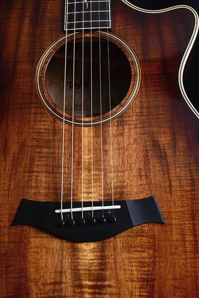 Taylor K22ce 12-Fret V-Class Koa Shaded Edge Burst