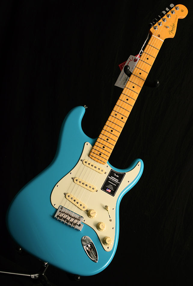 Fender American Professional II Stratocaster Miami Blue