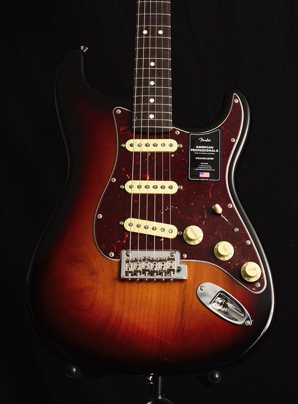 Fender American Professional II Stratocaster 3 Color Sunburst