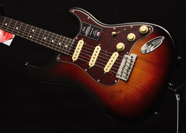 Fender American Professional II Stratocaster 3 Color Sunburst