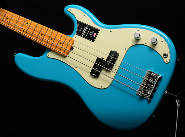 Fender American Professional II Precision Bass Miami Blue