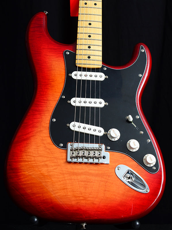 Fender Player Stratocaster Plus Top Aged Cherry Burst