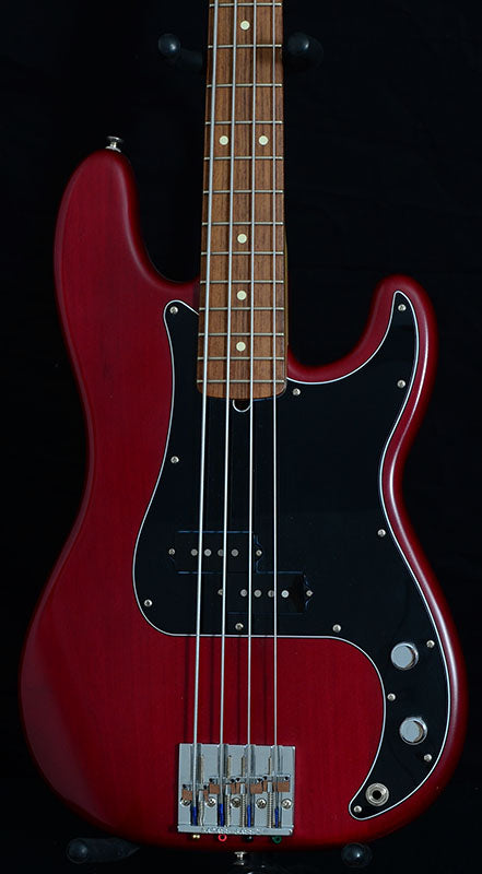 Used Fender Highway 1 Precision Bass Red-Brian's Guitars