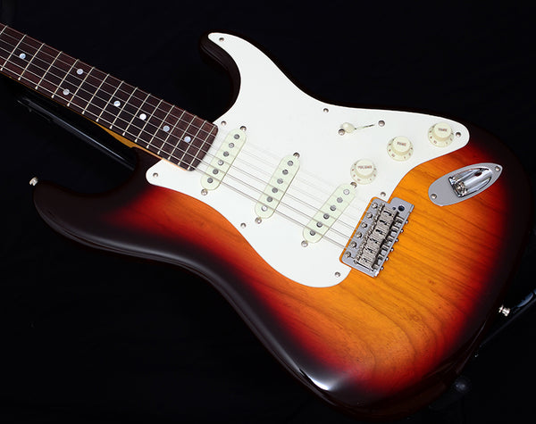 Used Fender Custom Shop American Custom Stratocaster 3 Tone Sunburst-Brian's Guitars