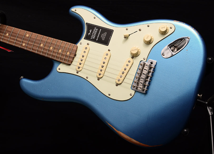 Fender Vintera Road Worn '60s Stratocaster Lake Placid Blue Limited Ed