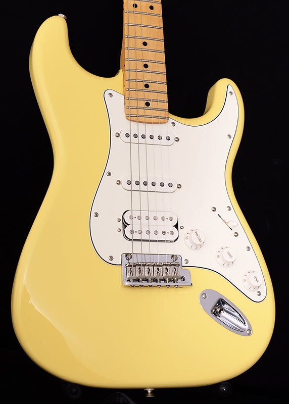 Fender Player Stratocaster - Buttercream with Maple