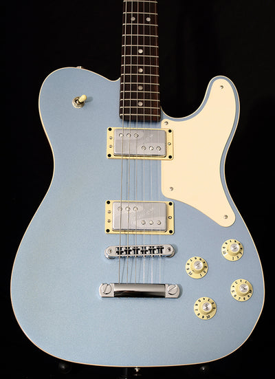 Fender Limited Edition Parallel Universe Troublemaker Tele Deluxe Ice