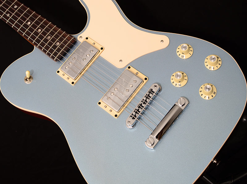 Fender Limited Edition Parallel Universe Troublemaker Tele Deluxe Ice Blue Metallic-Brian's Guitars
