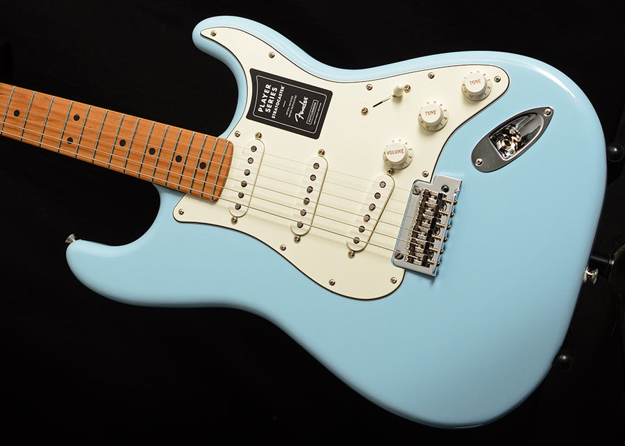 Fender Limited Edition Player Stratocaster Sonic Blue with Roasted Maple  Neck