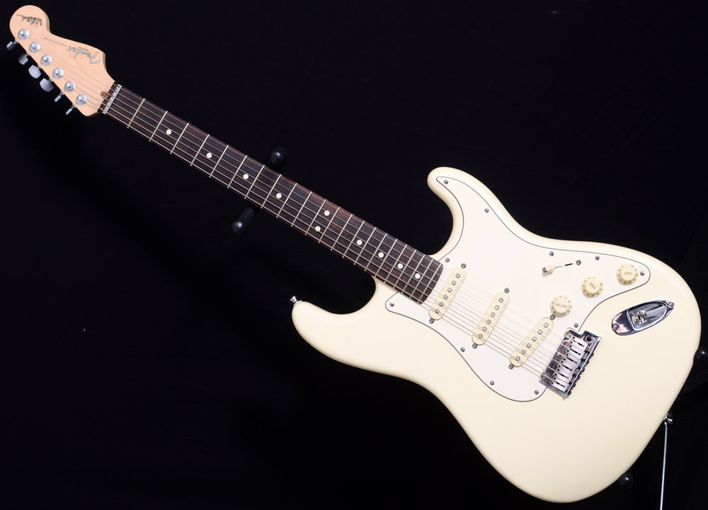 Used Fender Artist Series Jeff Beck Stratocaster Olympic White